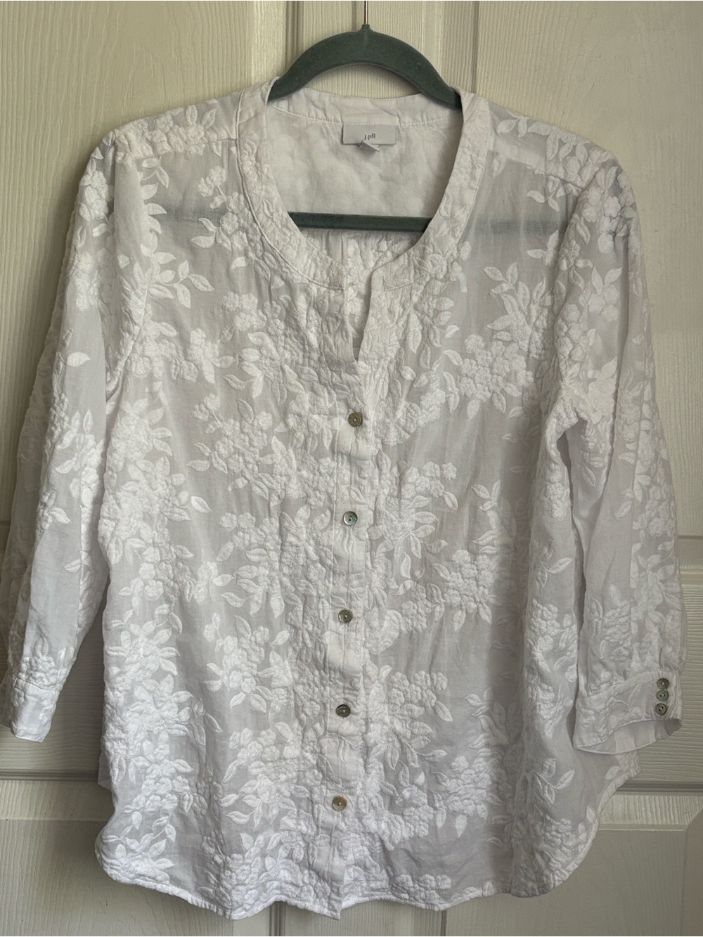 J.Jill white cotton sheer floral embroidered blouse mother of pearl buttons sz M